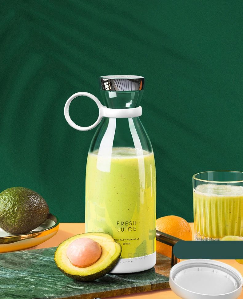The Secret to Glowing Skin: Juice These 5 Ingredients in Your Bottle