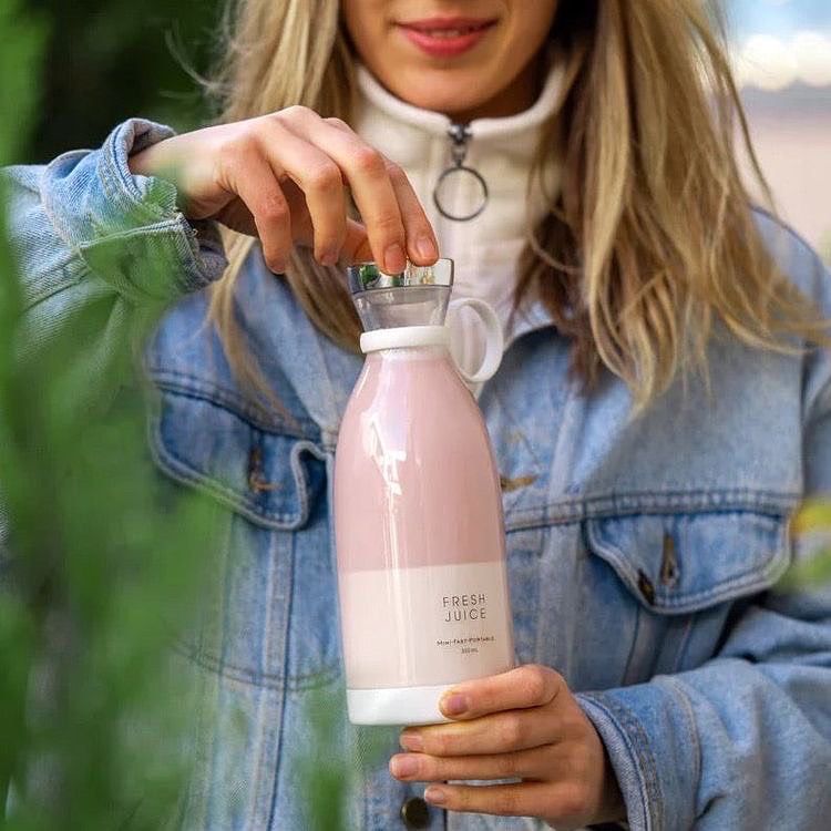 Top Reasons to Gift a Juicer Bottle to Loved Ones